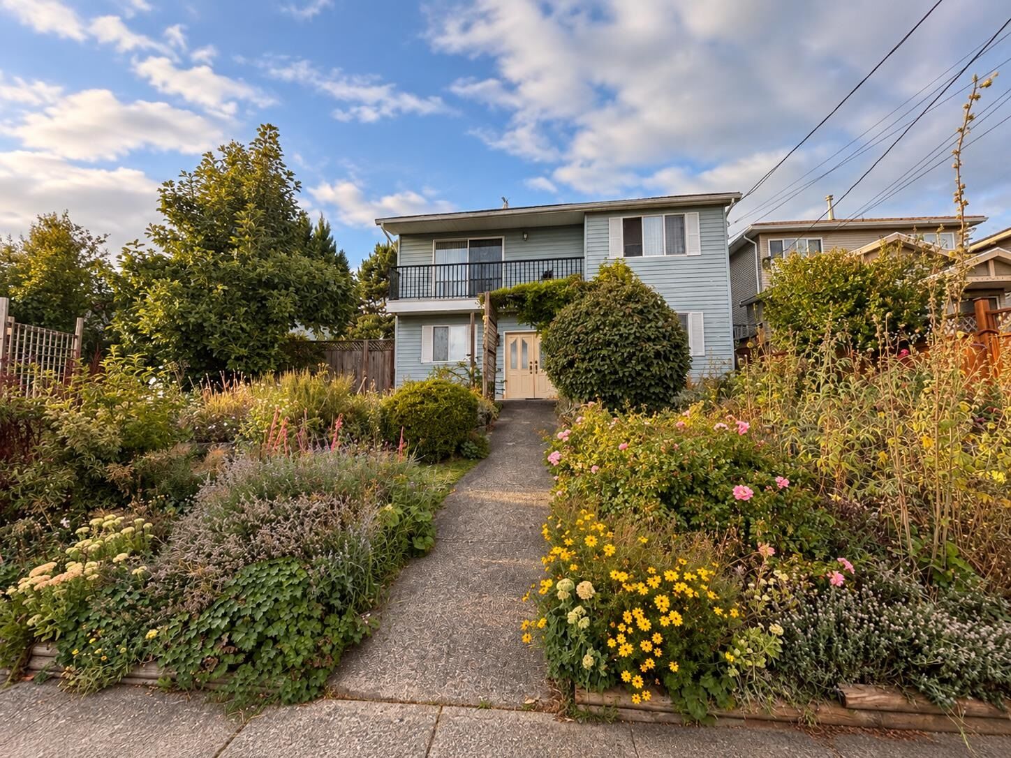 Property Photo: 6551 Halifax Street BC V5B 2P9