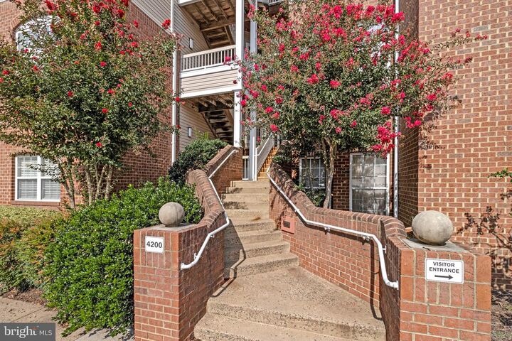 Property Photo:  4200 Mozart Brigade Lane W  VA 22033 
