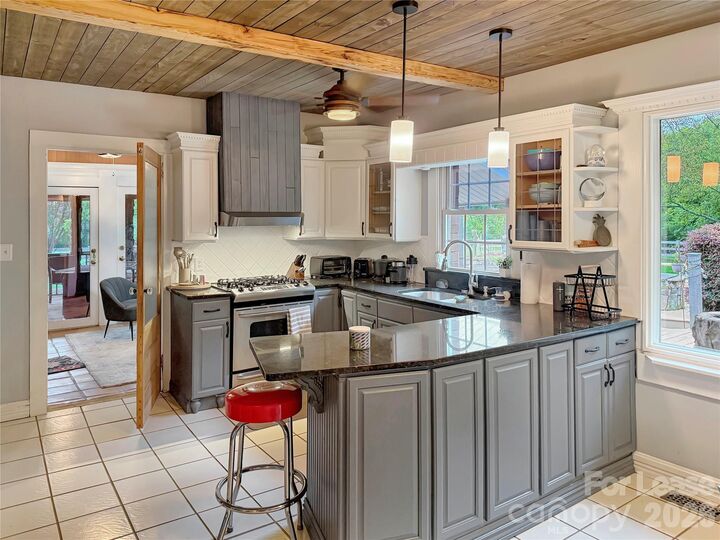 Property Photo: 1640 Firetower Road SC 29730