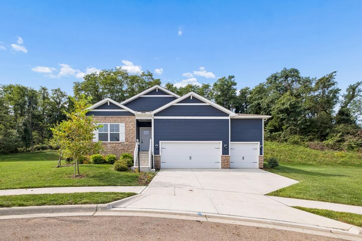 Property Photo:  140 Oak Valley Court  OH 43055 