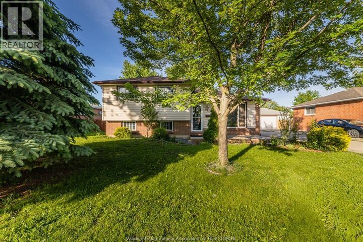 Property Photo: 3018 Grandview Street ON N8T 2L9