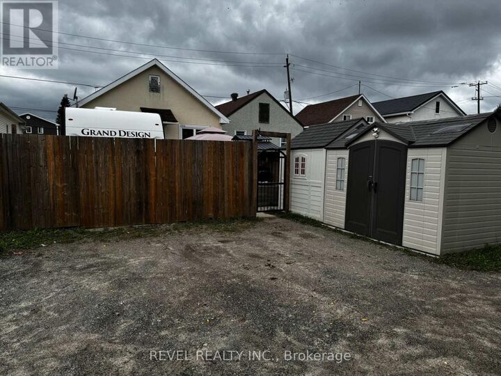 Property Photo: 220 Maple Street North ON P4N 6C1