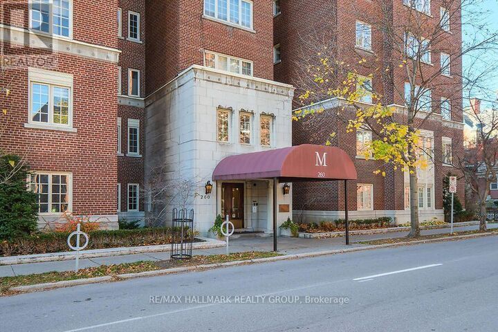 Property Photo:  260 Metcalfe Street 2C  ON K2P 1R6 
