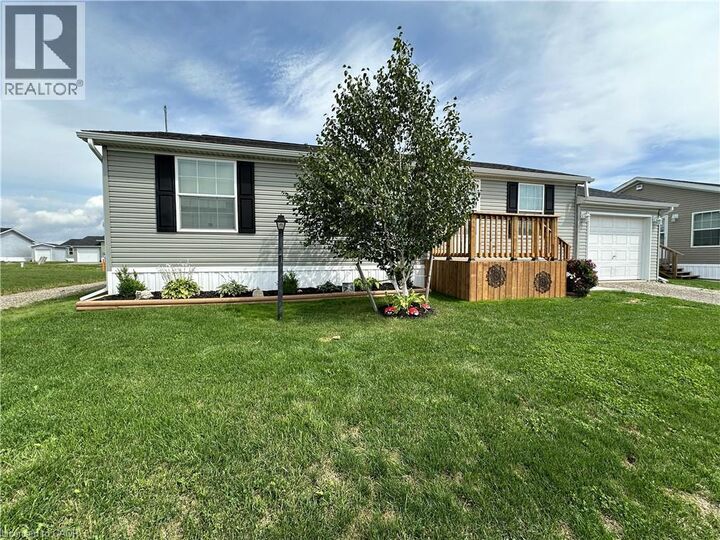Property Photo: 14 Copper Beech Drive ON N0A 1L0