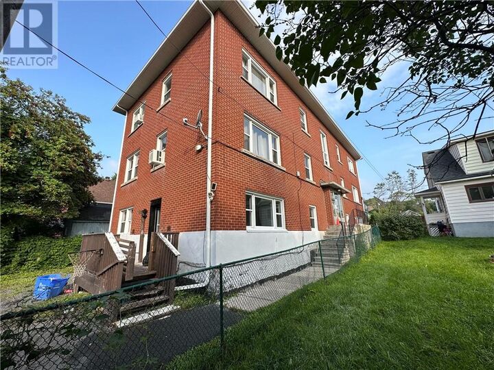 Property Photo:  481 Ontario Street Unit# 5  ON P3E 4K4 