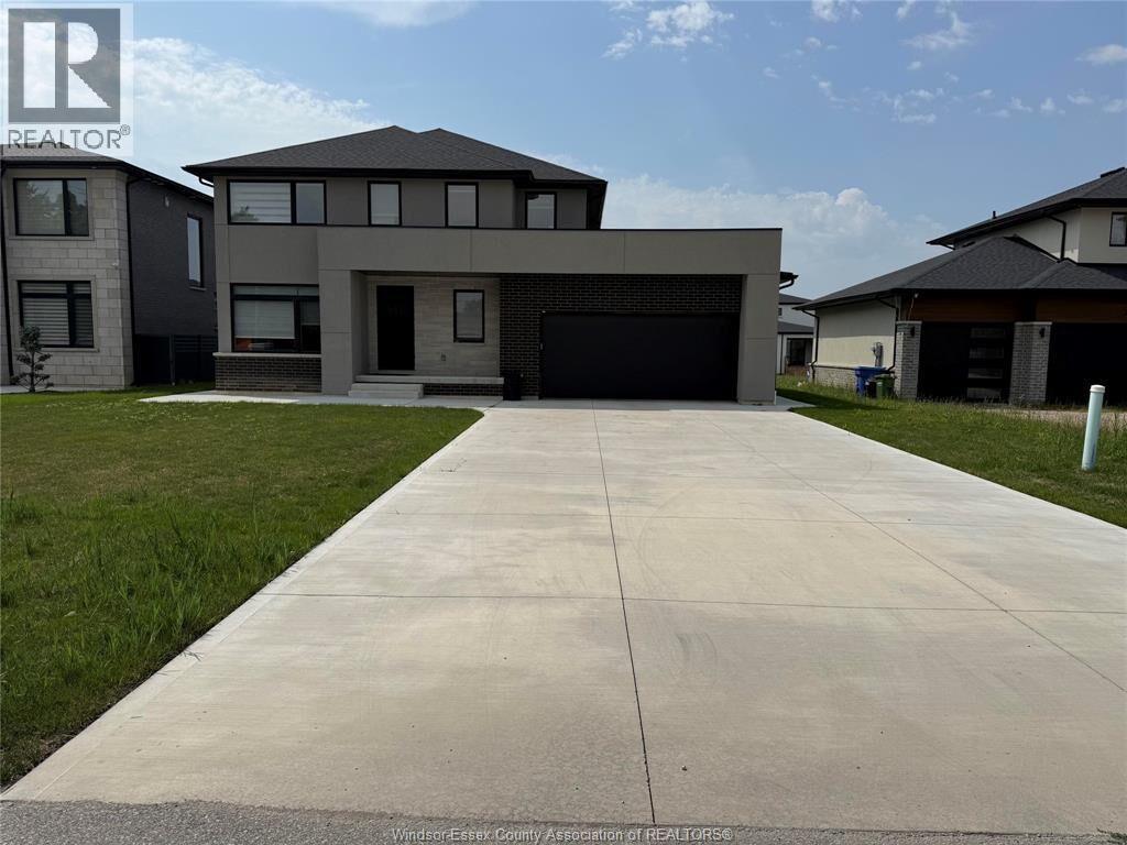 Property Photo:  5125 Huron Church Line Road  ON N9H 0N2 