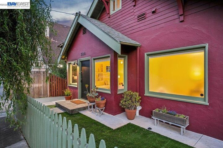 Property Photo:  364 Lester Ave  CA 94606 