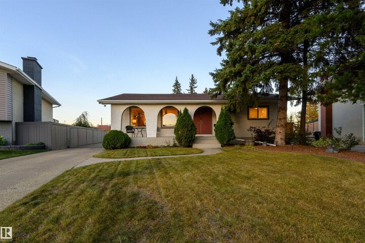 Property Photo:  17308 78 Avenue NW  AB T5T 0J1 