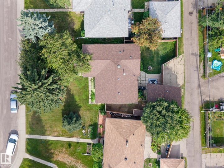 Property Photo:  8905 157 Street NW  AB T5R 2A6 