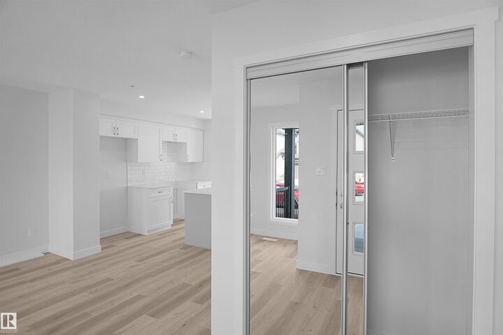 Property Photo:  7393 Keeler Crescent SW  AB T6W 4J9 