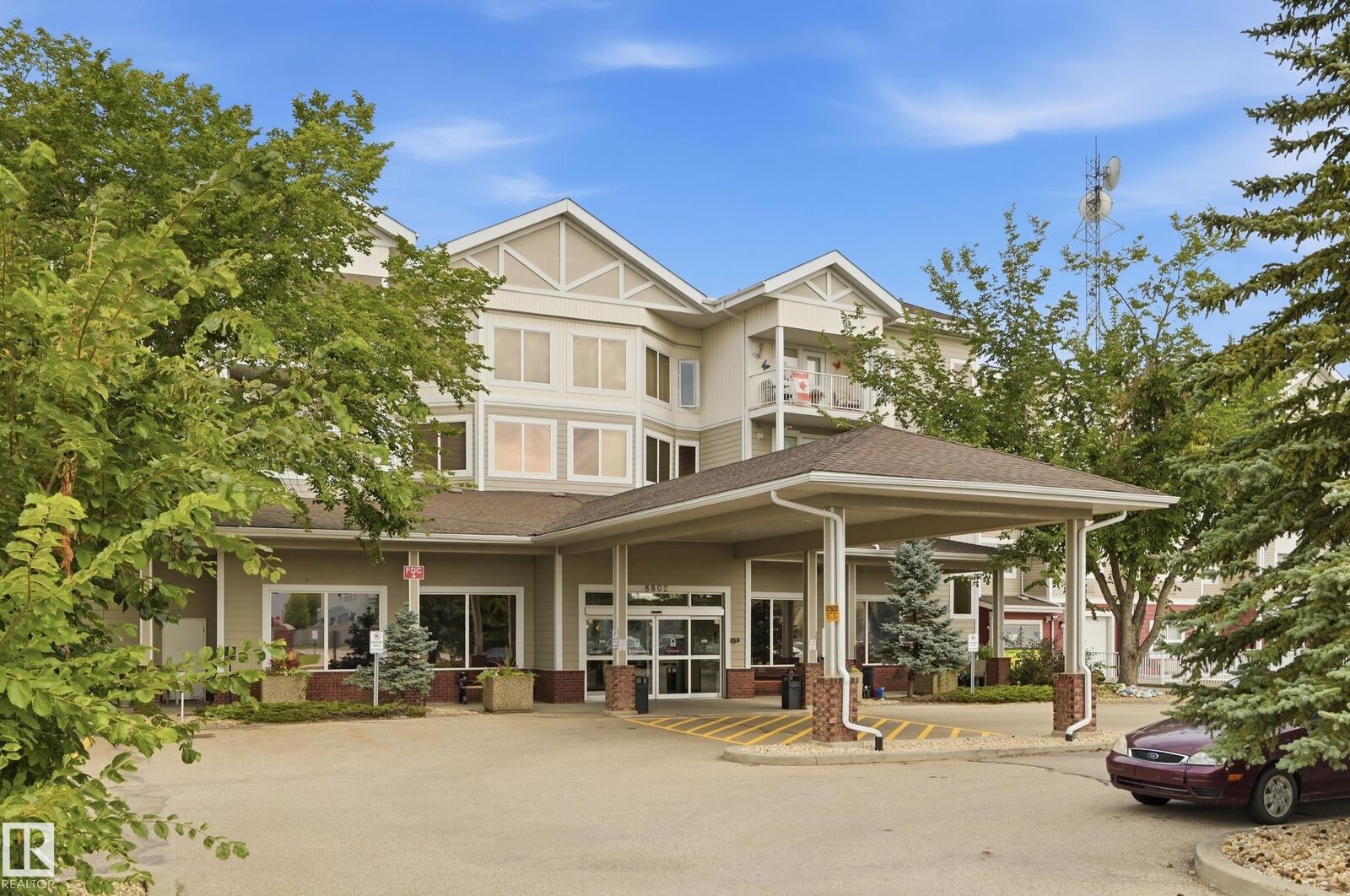 Property Photo:  8802 Southfort Drive 416  AB T8L 4R6 