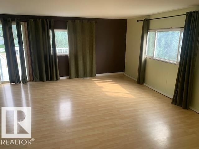 Property Photo: 198 Lee Ridge Road NW AB T6K 0M9