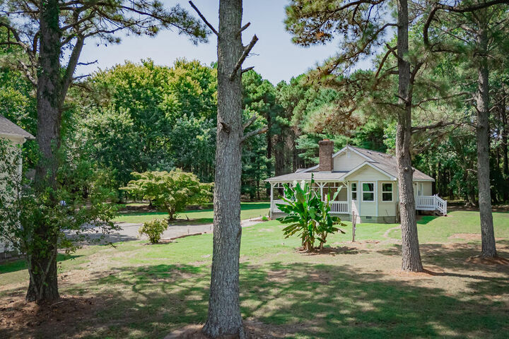 Property Photo:  10541 Pine Tree Rd  VA 23413 