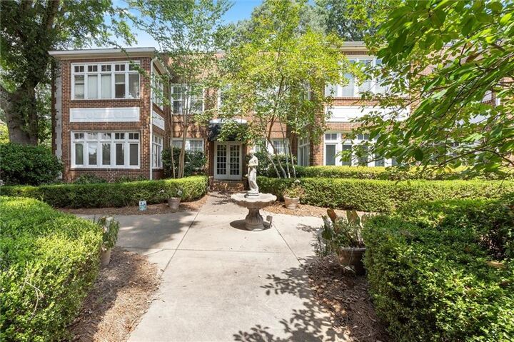 Property Photo:  737 Barnett Street NE D3  GA 30306 