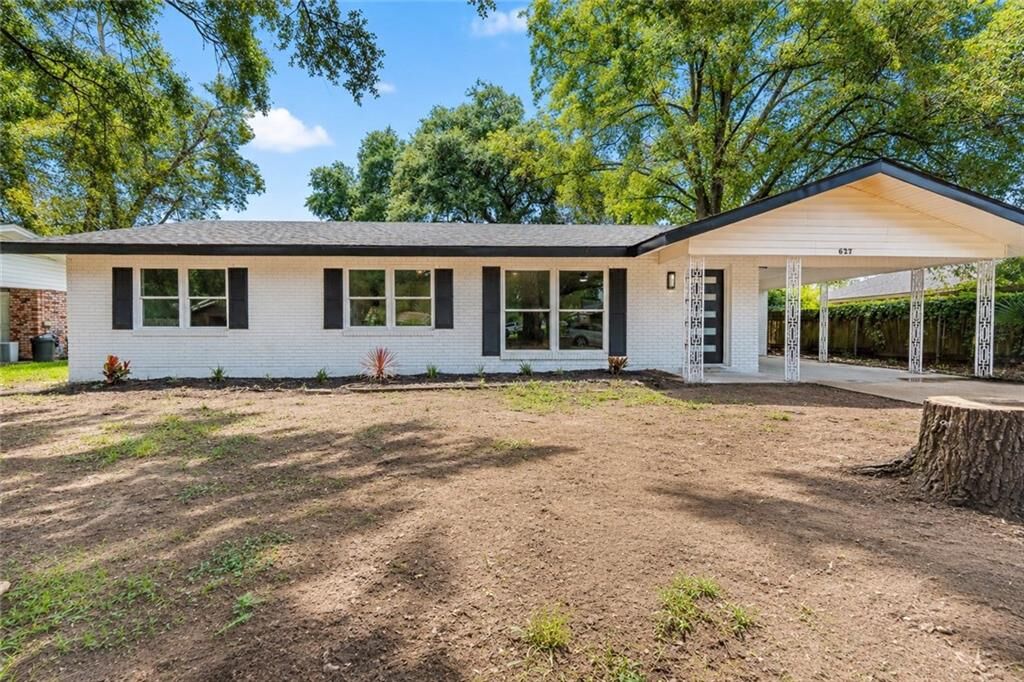 Property Photo: 627 Highpoint Drive LA 71301