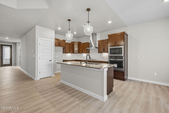 Property Photo: 1810 Kelsey Davis Avenue TX 79928