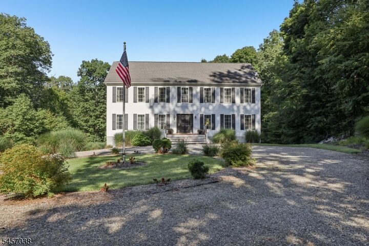 Property Photo:  34 Longview Lane  NJ 07419 