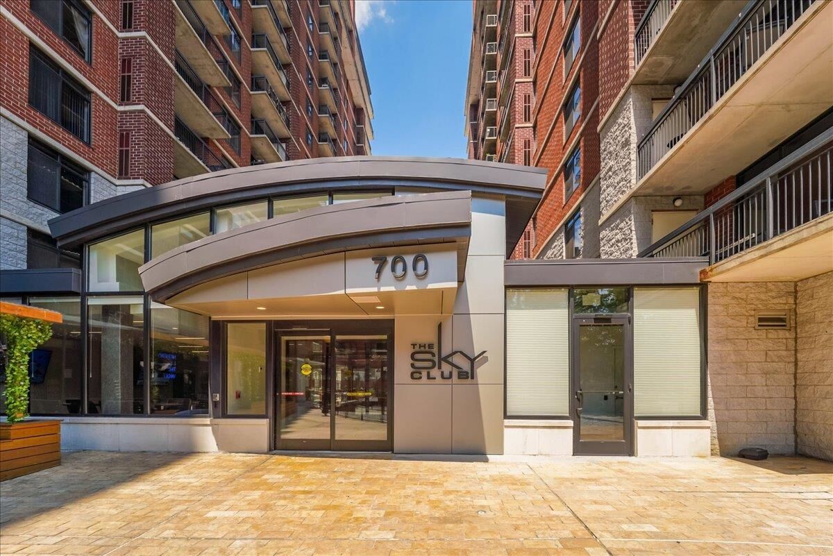 Property Photo:  700 1st St 8C  NJ 07030 