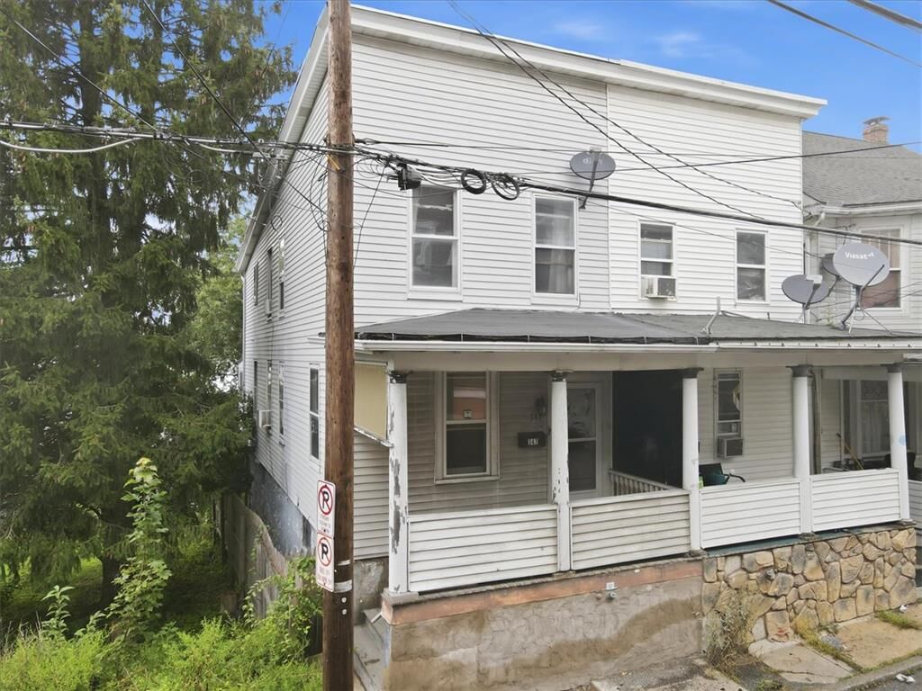 Property Photo: 347 W Kline Avenue PA 18232