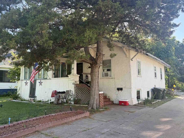 Property Photo: 14 S Ash St NE 69101