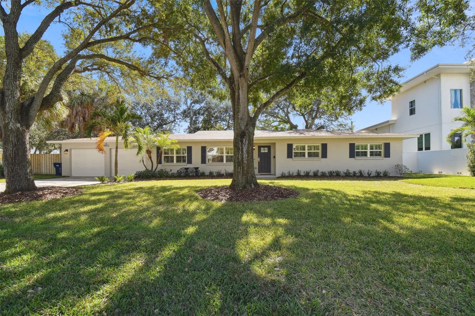 Property Photo:  4802 W Longfellow Avenue  FL 33629 