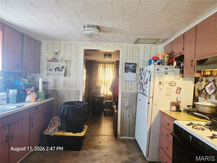 Property Photo:  907 State Street  MO 68362 