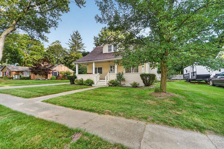 Property Photo:  320 W Elizabeth Street  MI 49285 