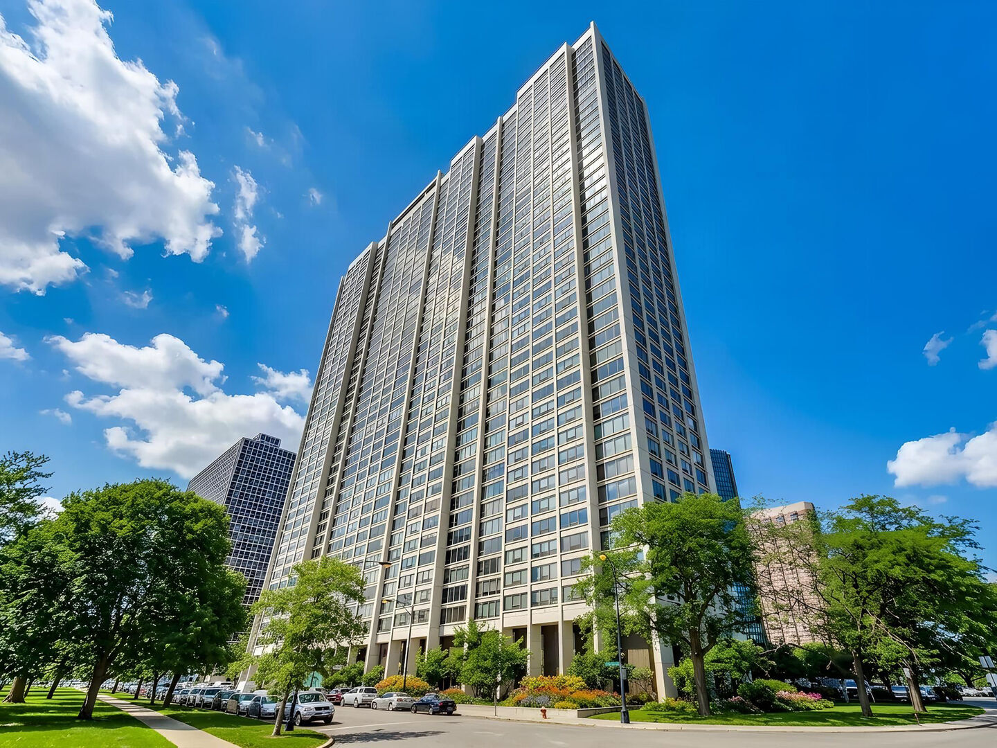 Property Photo:  2800 N Lake Shore Drive 2505  IL 60657 
