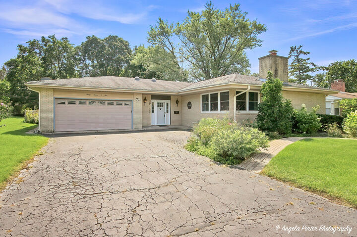 Property Photo:  3705 W Young Street  IL 60050 