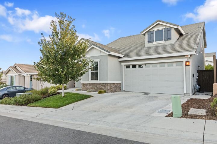 Property Photo:  517 Desert Bloom Court  CA 95765 