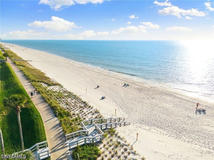 Property Photo:  4401 Gulf Shore Boulevard N D806  FL 34103 