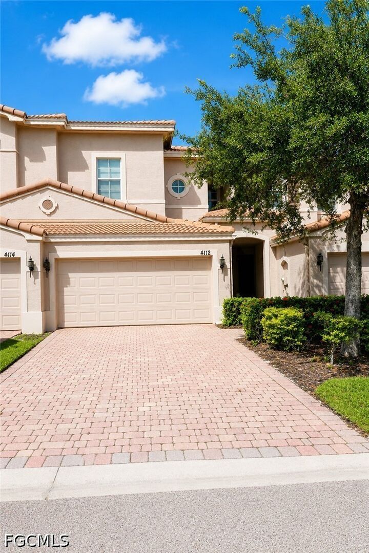 Property Photo:  4112 Cherrybrook Loop  FL 33966 