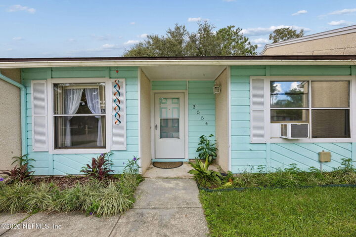 Property Photo: 3554 Tiara Way W FL 32223