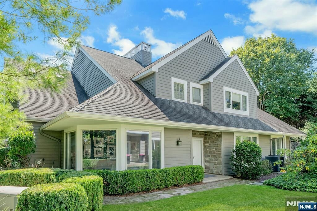 Property Photo:  279 Barnstable  NJ 07481 