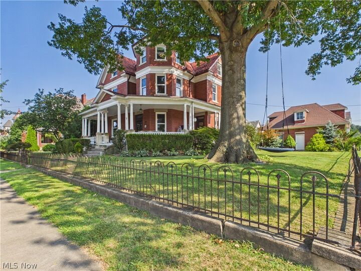 Property Photo:  1315 Washington Avenue  WV 26101 