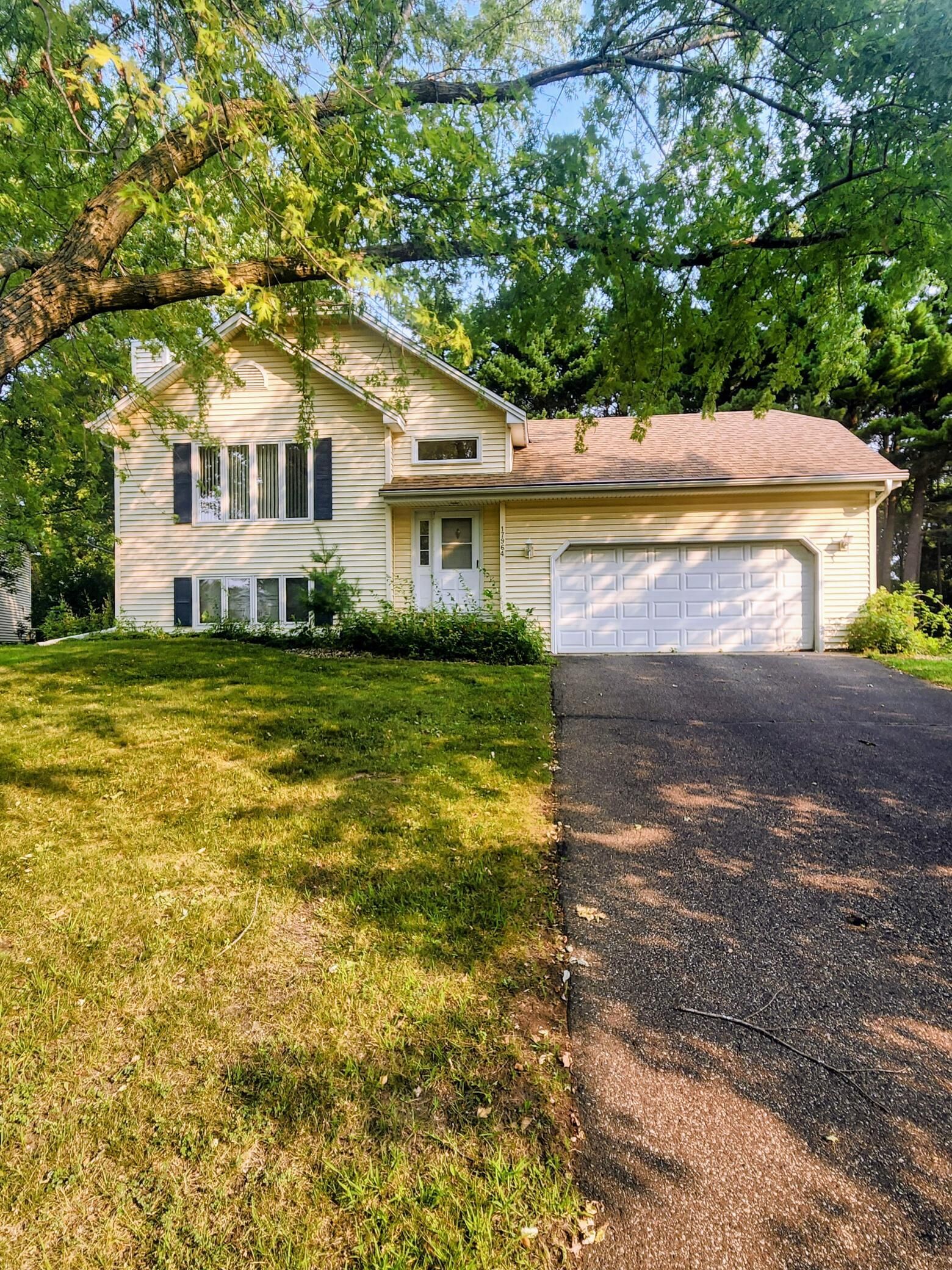 Property Photo:  17964 Lorence Way  MN 55346 