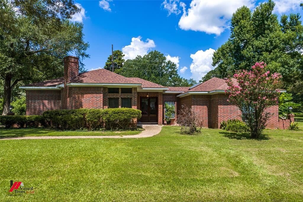 Property Photo:  9838 Ballantrae Circle  LA 71106 
