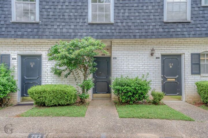 Property Photo: 3730 Fairfield Avenue 263 LA 71104