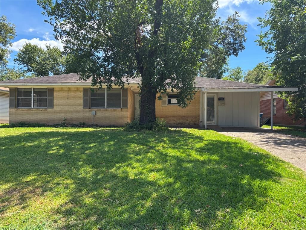 Property Photo: 719 Kimbrough Street LA 71104