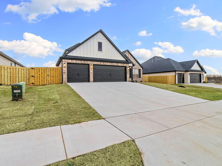 Property Photo:  1510 Lookout Lane  AR 72718 