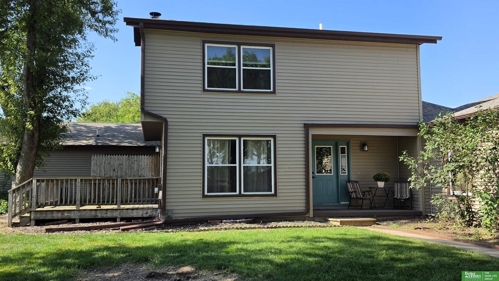 Property Photo: 841 S Country Club Drive NE 68467