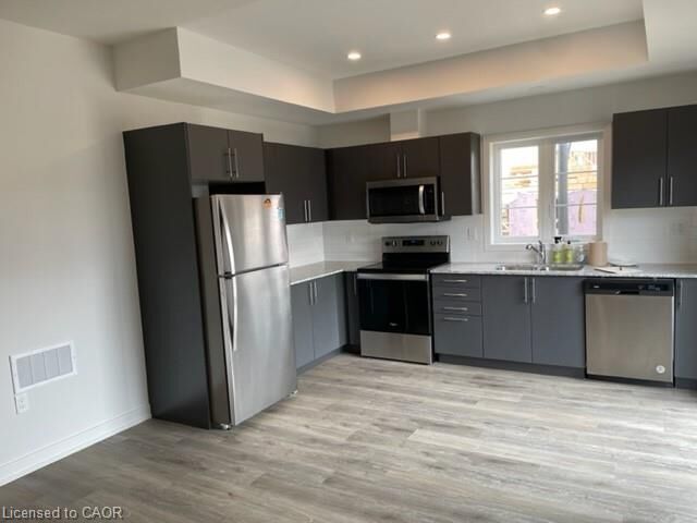 Property Photo:  205 West Oak Trails Trail 64  ON N2R 0R9 