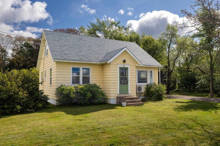 Property Photo:  100 Mount Edward Road  PE C1A 5S7 