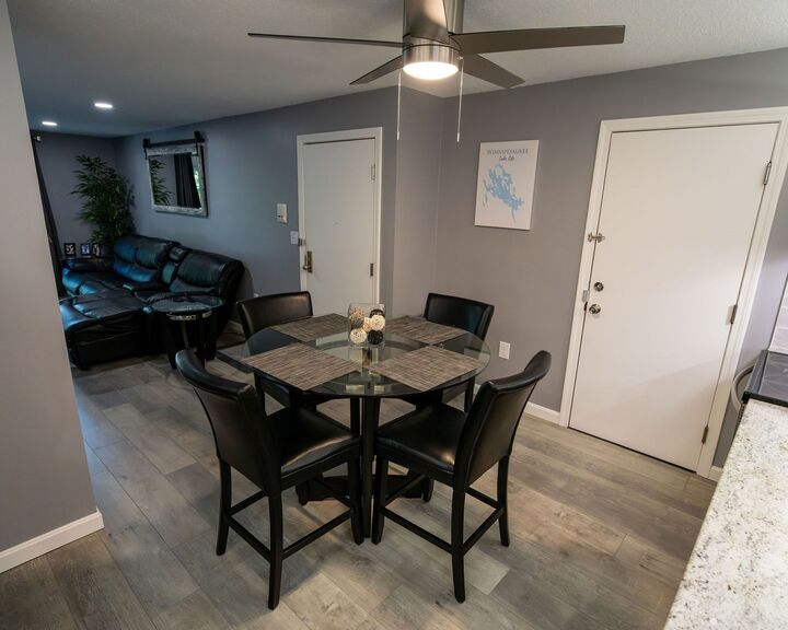 Property Photo:  6 Autumn Leaf Dr 18  NH 03060 