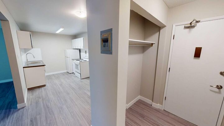 Property Photo:  9807 108 Avenue 103  AB T8V 1N5 