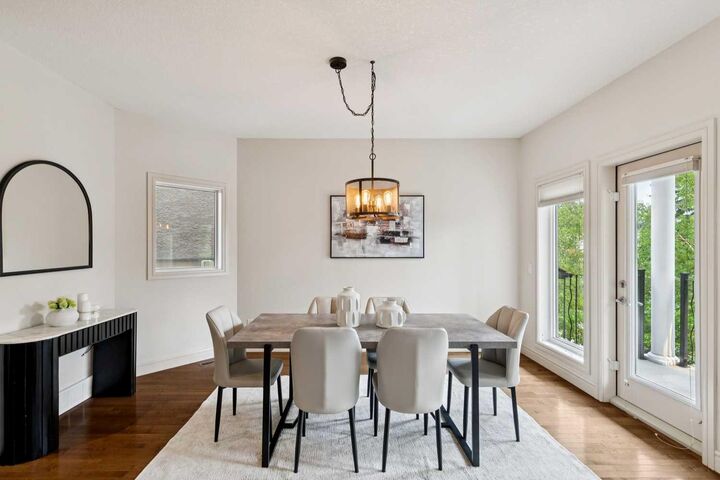 Property Photo:  3611 Parkhill Street SW  AB T2T 1T7 