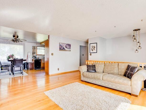 Property Photo:  437 Signal Road  AB T9H 3W6 