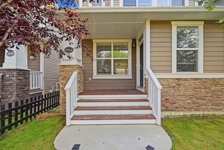 Property Photo:  1843 Reunion Boulevard NW  AB T4B 0J3 