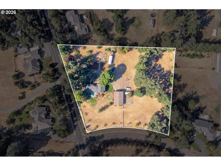 Property Photo: 230 SE Howell Prairie Rd OR 97317