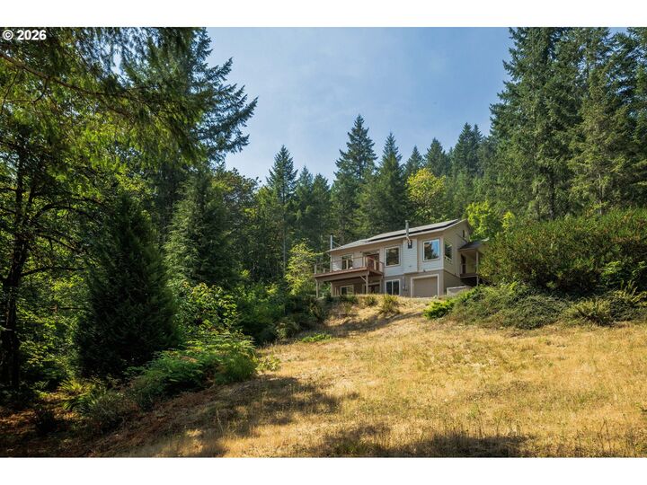 Property Photo:  24524 Hall Rd  OR 97419 